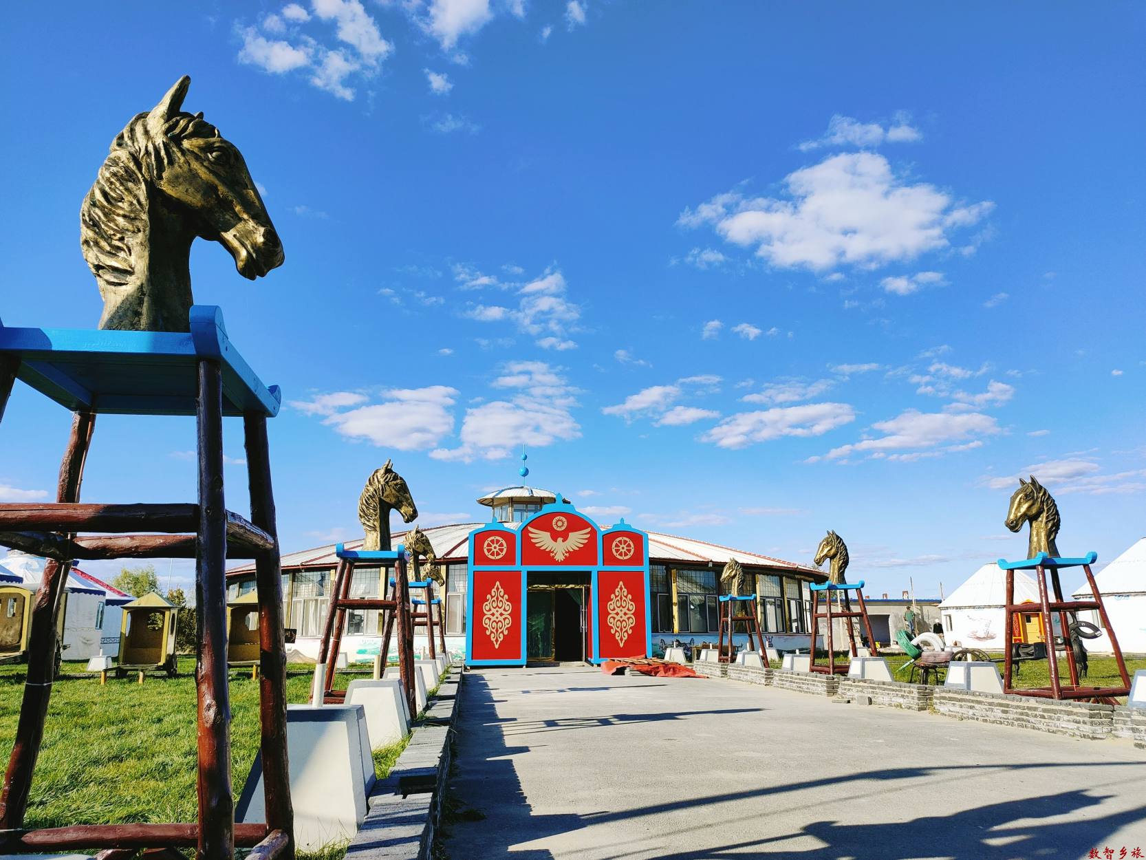 b3e91056ae85644f0273ae365609de7(1)